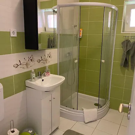 Tropic Daire